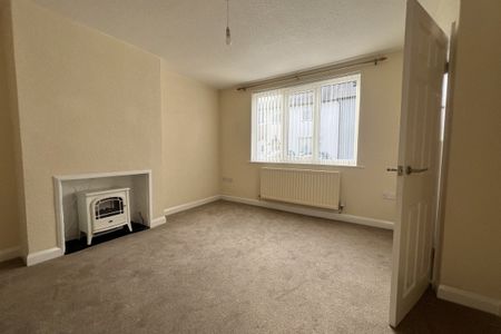 Charnwood Avenue - Photo 2