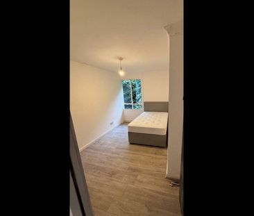 Room in a Shared Flat, Dolman Close, N3 - Photo 1