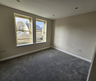 5 bedroom detached house to rent - Photo 1