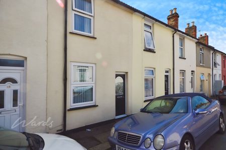 2 bedroom terraced house to rent - Photo 4