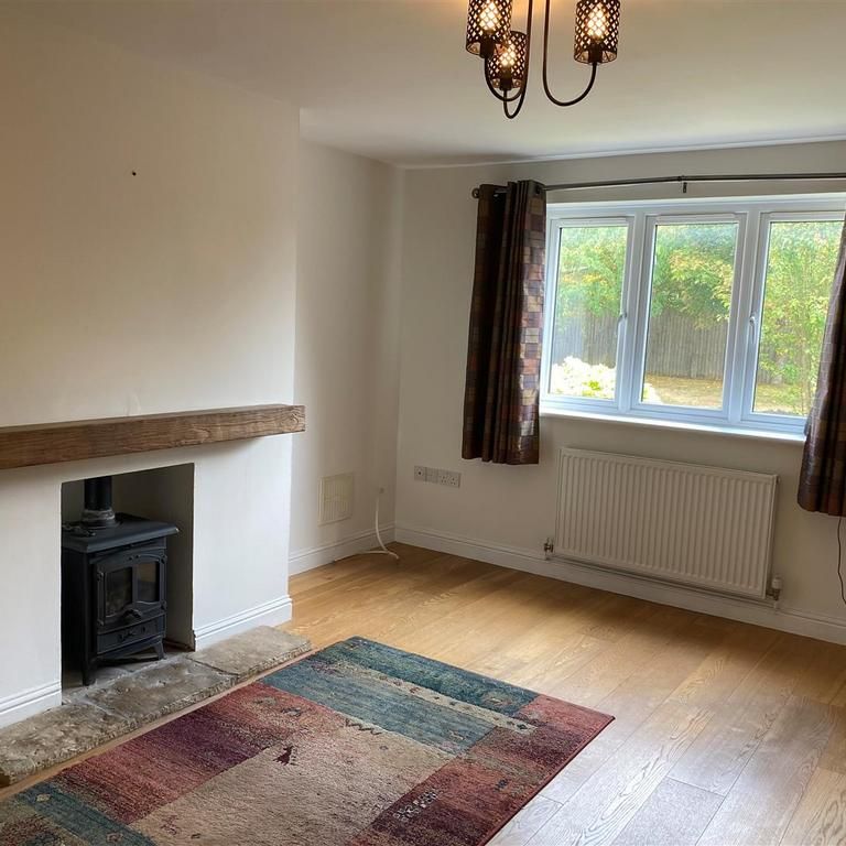 3 bedroom semi-detached house to rent - Photo 1