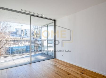 Av. Afonso de Albuquerque 240, 4400-204 Vila Nova de Gaia, Portugal, Canidelo, Porto 4400 - Photo 3