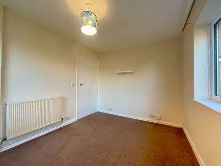 2 bedroom Detached Bungalow to let - Photo 4