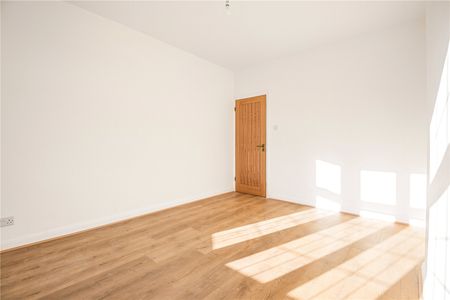 Meadway, Barnet - Photo 5