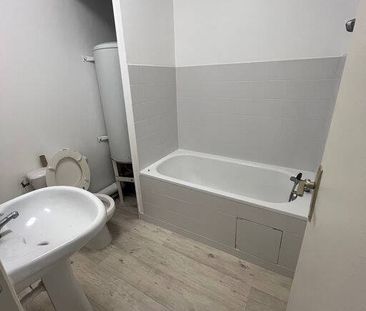 Location appartement 2 pièces 29.36 m² à Louviers (27400) - Photo 3