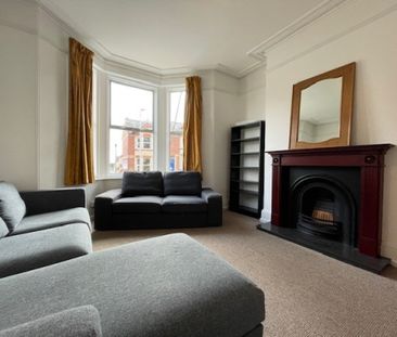 6 bed Terraced - To Let - Photo 2