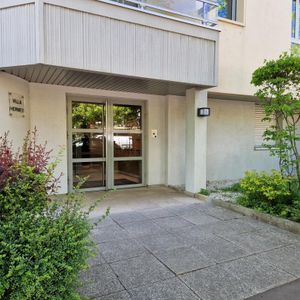 Location Appartement 4 pièces 89m² ANNECY 74000 - Photo 2