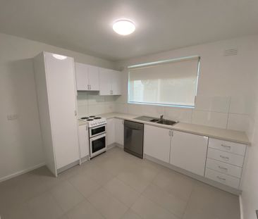 Renovated on the ground floor. - Photo 3