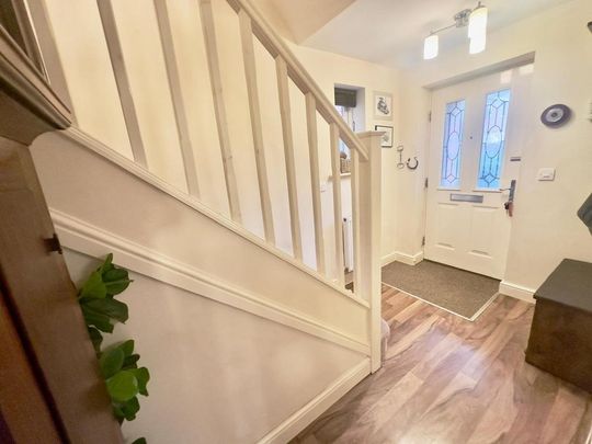 4 bedroom detached house to rent - Photo 1