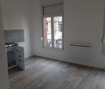 Location Appartement 2 pièces 27m² - Photo 2