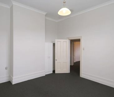 4 x bedroom home! - Photo 6