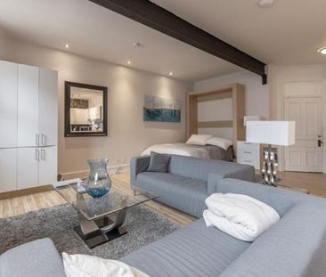 Loft entièrement meublé à louer Vieux-Québec décembre 2025 - Photo 3