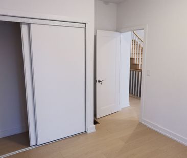 For Lease - 9 Carl Hill Lane, Richmond Hill, Ontario - Photo 4