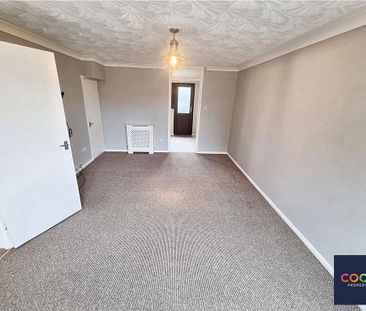 3 bedroom end of terrace house to rent - Photo 4
