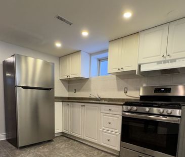 For Lease - 74 Cavehill Crescent, Toronto, Ontario - Photo 4