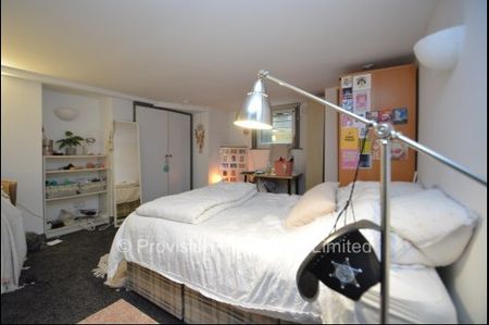 7 Bedroom Student Properties - Photo 5