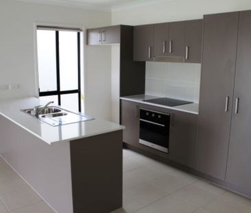 FAMILY LIVING AT ITS FINEST - Photo 1