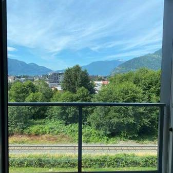 Fully Furnished 2 Bed+1 Bath - Squamish - Photo 1