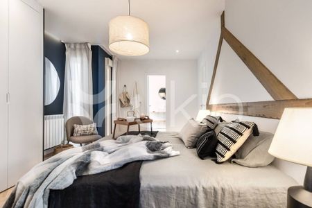 5 room luxury Apartment for rent in Madrid, Community of Madrid - Photo 3