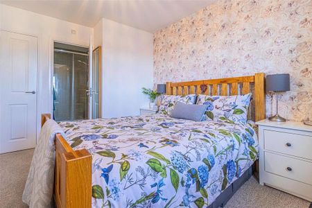 2 bedroom apartment to rent - Photo 4