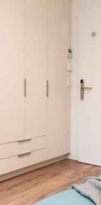 Single Bedroom - Photo 1