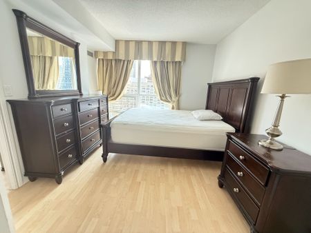 For Lease - 761 Bay Street Unit# 1402, Toronto, Ontario - Photo 2