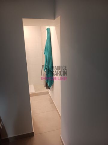 T2 + TERRASSE - Photo 5