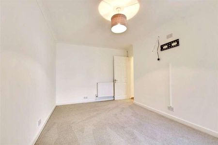 Willow Court, Droitwich Spa, Worcestershire, WR9 - Photo 2
