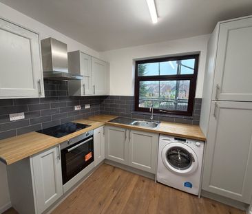 3 Bed Semi-Detached House, Larkhill Close, LS8 - Photo 5