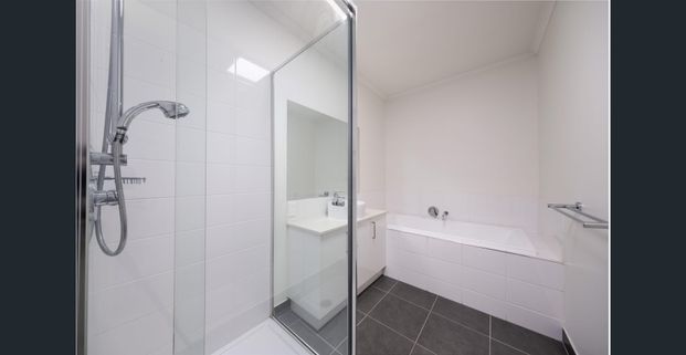 3 Bedroom home in central location - Photo 1