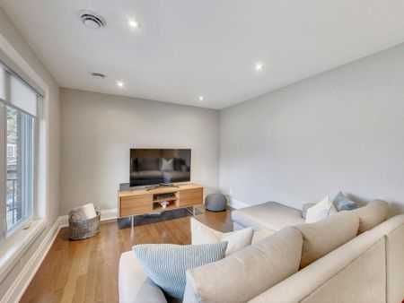 For Lease - 728 Vaughan Road Unit# Apt #3, Toronto, Ontario - Photo 3