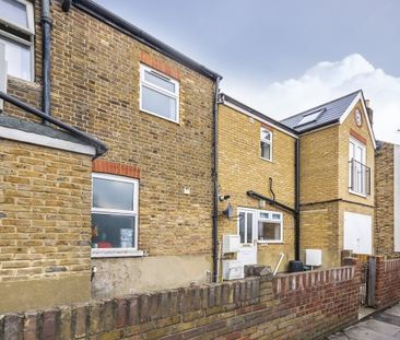 3 bedroom maisonette to rent - Photo 6