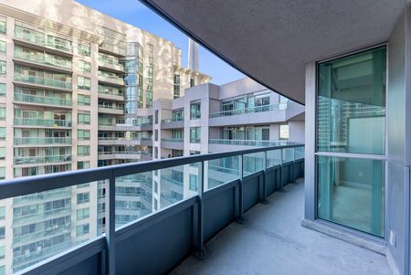 For Lease - 19 Grand Trunk Crescent Unit# 1212, Toronto, Ontario - Photo 2
