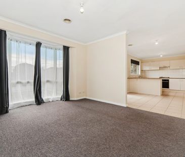 **Updated 2 Bdrm ~ 1 Bath - Private Yard ~ Single Garage - Quiet, W... - Photo 1