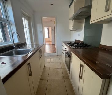2 bedroom terraced house to rent - Photo 6