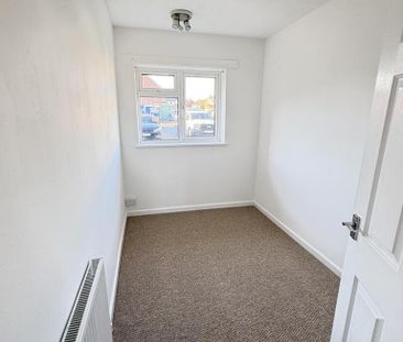 2 bedroom ground floor flat to rent - Photo 5