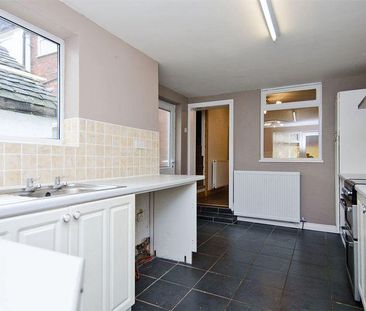 2 bedroom terraced house to rent - Photo 6