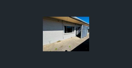 HANDY TO TOWN AND UNE CAMPUS - Photo 4