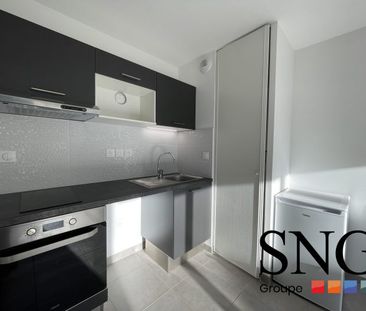 T2 AVEC JARDIN + 1 PARKING - Photo 2