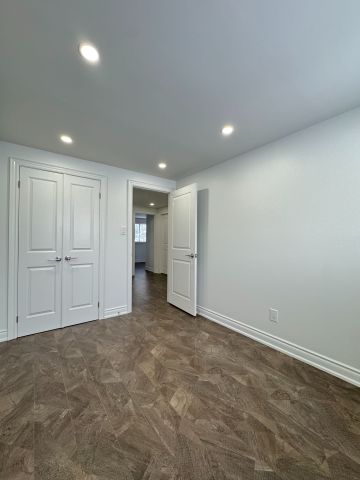 For Lease - 840 Cabot Trail, Milton, Ontario - Photo 2