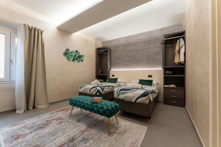 Via Faenza, Florence, Tuscany 50123 - Photo 3