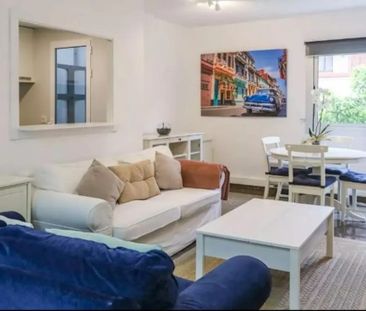 Calle Explorador Andrés, Valencia, Valencian Community 46022 - Photo 4