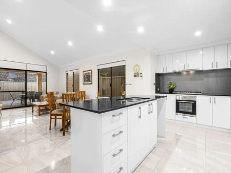 “EASYCARE LIVING & EXCEPTIOANL SPEARWOOD CONVENIENCE” - Photo 4