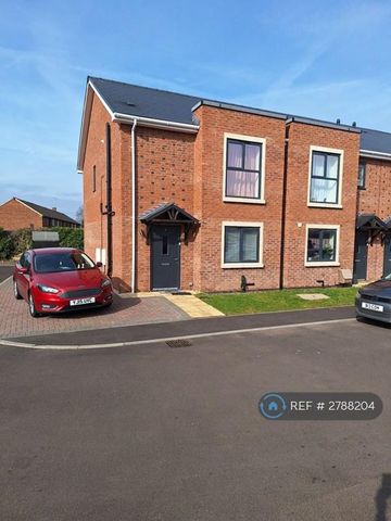 2 bedroom terraced house to rent - Photo 3