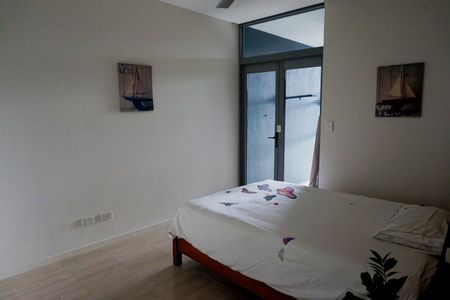 Modern City Living with Style and Comfort - Photo 5