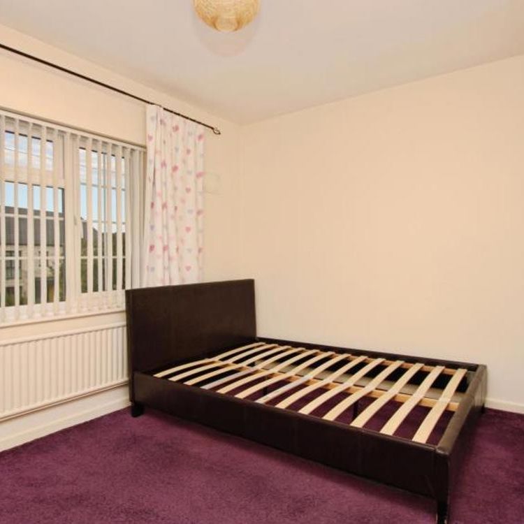 A beautifully presented and extended four-bedroom semi-detached home situated on a quiet residential road just off Greystoke Avenue in Southmead. Located close to local amenities, schools, and public transport links, with easy access to Bristol City Centre and Southmead Hospital. Offered unfurnished and available from October, this spacious property is ideal for families. EPC - D - Photo 1