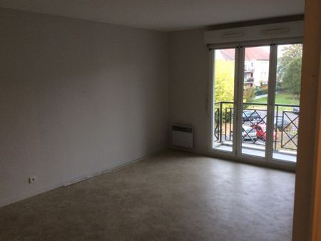 Location Appartement 3 pièces 67m² CLAYE SOUILLY 77410 - Photo 2