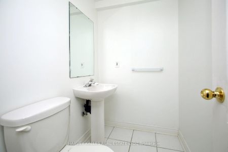 For Lease - 22 Casa Grande Street, Richmond Hill, Ontario - Photo 3