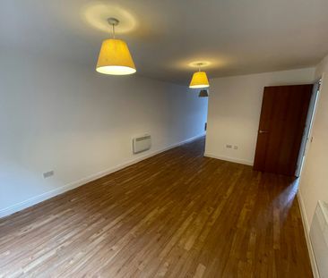Flat to rent on - Photo 3