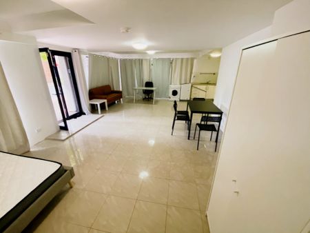 1 bed 1 bath(Inclusive of bills) - Photo 3